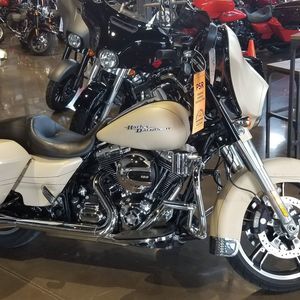 Meet your Posher, Dean